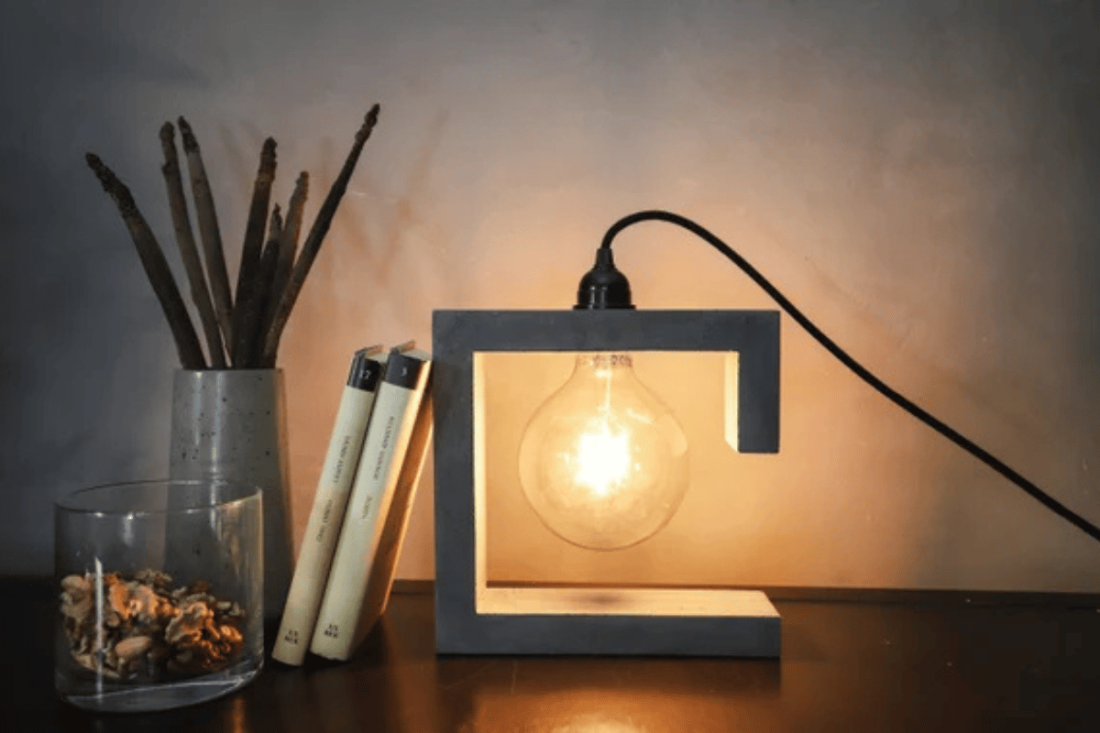5 ý tưởng decor bàn làm việc tối giản với đồ handmade xi măng
